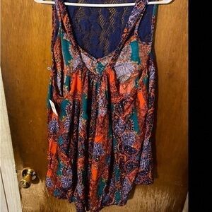 Vibrant Sleeveless Tank Top with Lace Detail